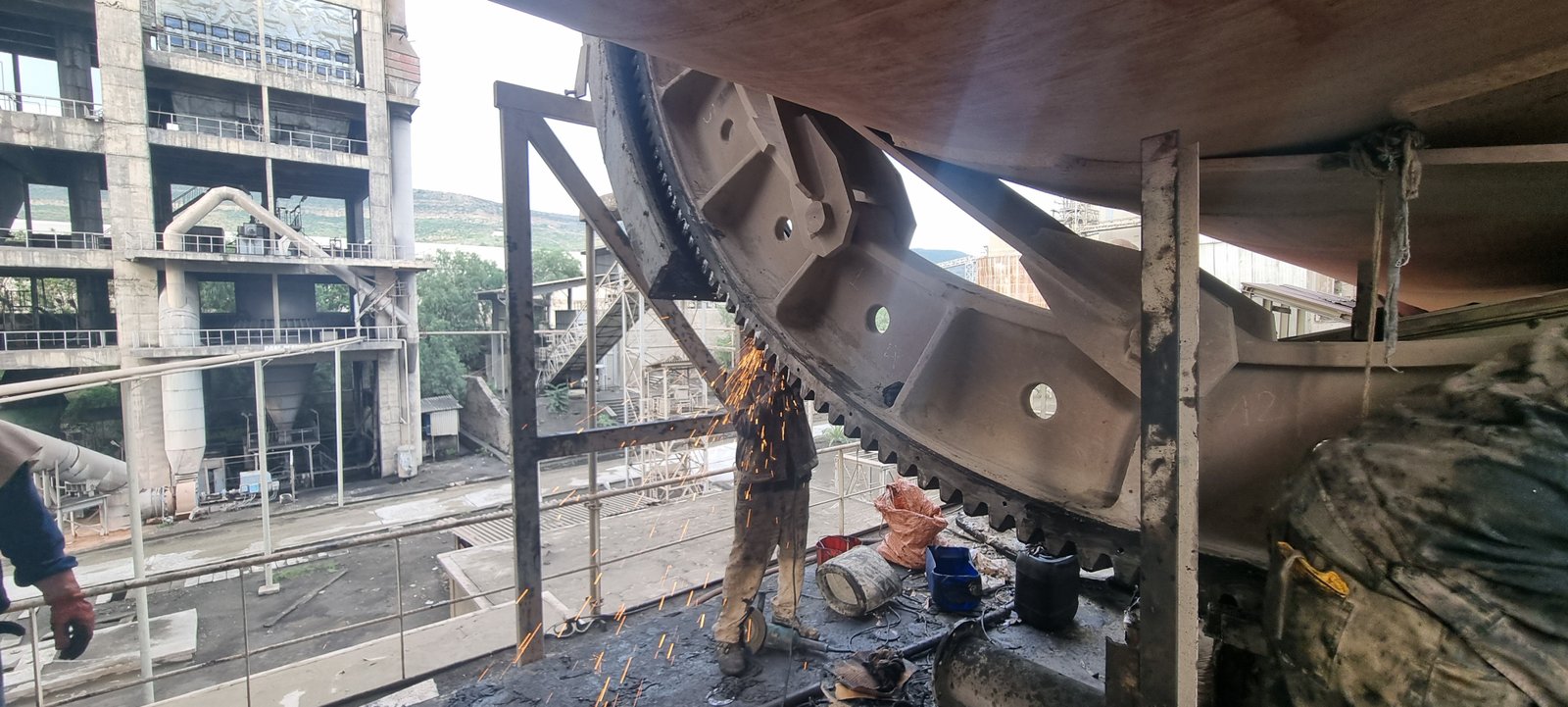 Gearth Gear Grinding